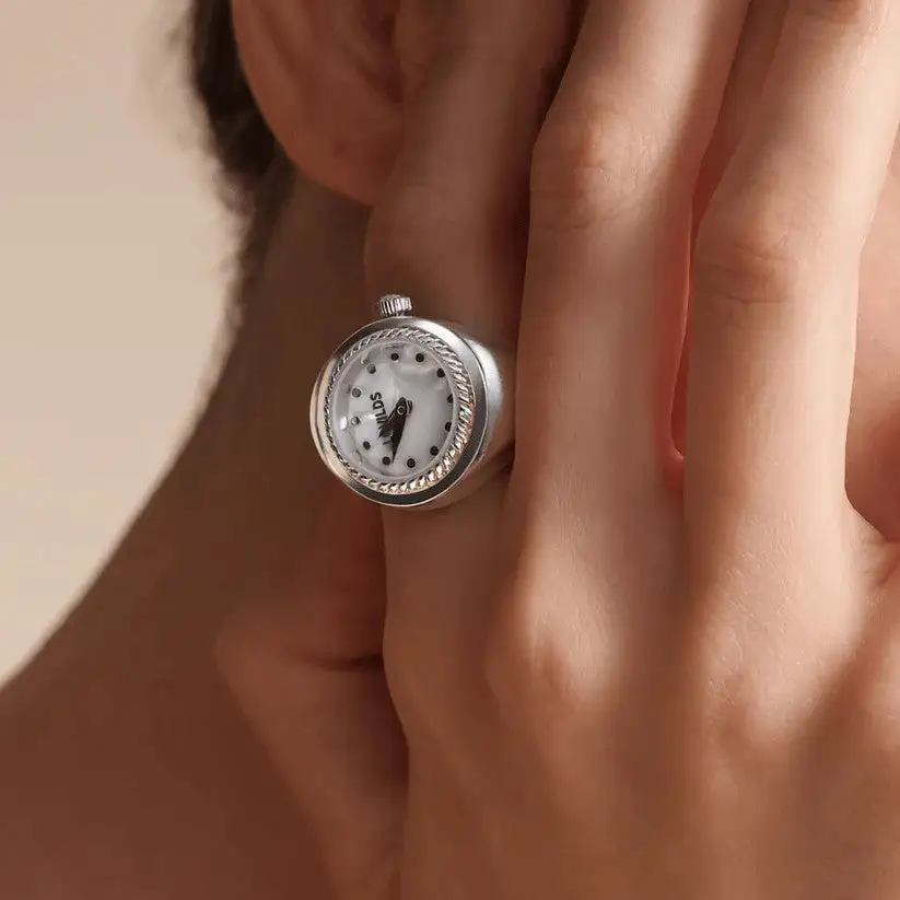 LOVILDS WATCH RING — A TIMELESS STATEMENT