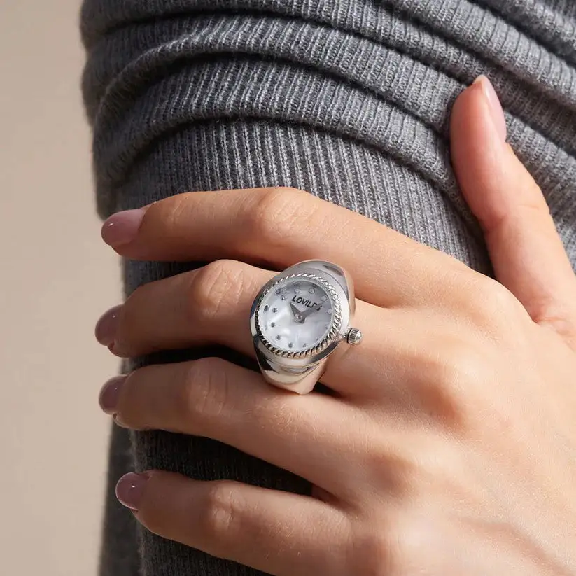 LOVILDS WATCH RING — A TIMELESS STATEMENT