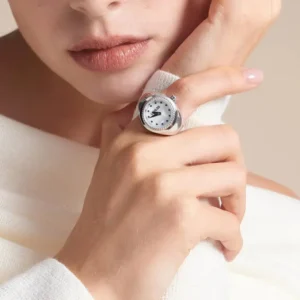 LOVILDS WATCH RING — A TIMELESS STATEMENT